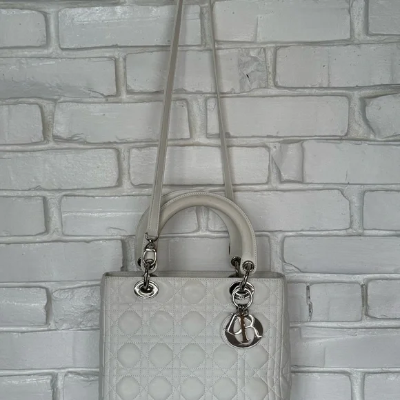 Christian Dior Cannage Lady Dior - Picture 6 of 17